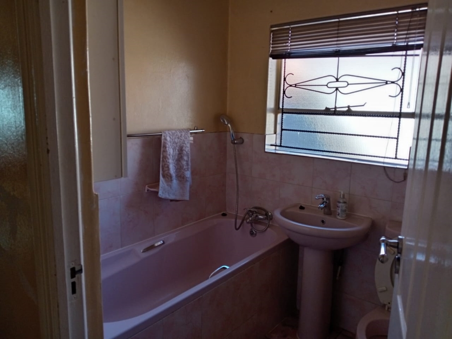 3 Bedroom Property for Sale in Grasslands Free State
